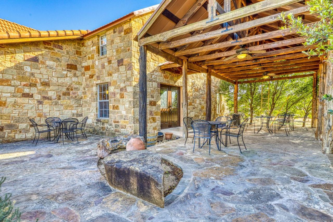 The Olive @ Mendelbaum Winery Guest Cabins Hotell Fredericksburg Eksteriør bilde